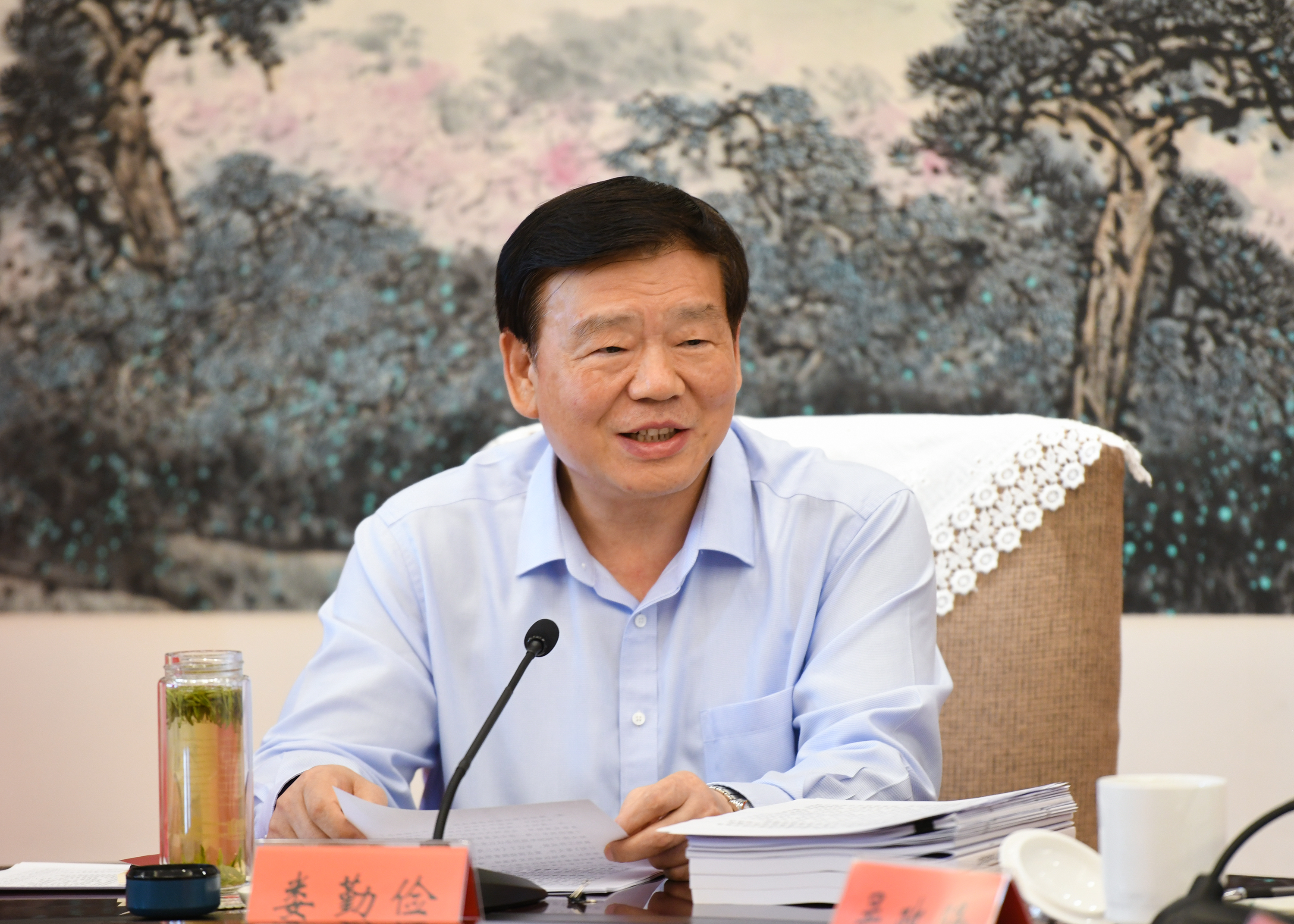 娄勤俭主持召开省委常委会会议:以优异成绩庆祝党的百年华诞_中共江苏